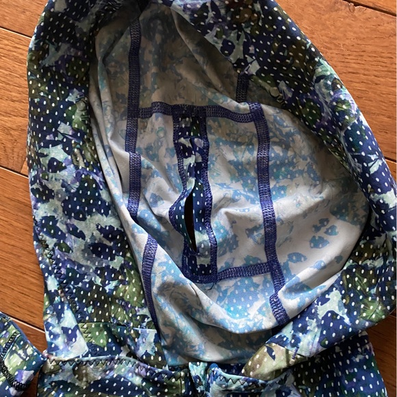 🌹LULULEMON RUNBEAM PULLOVER/HOODIE-4🌹 - Picture 9 of 15